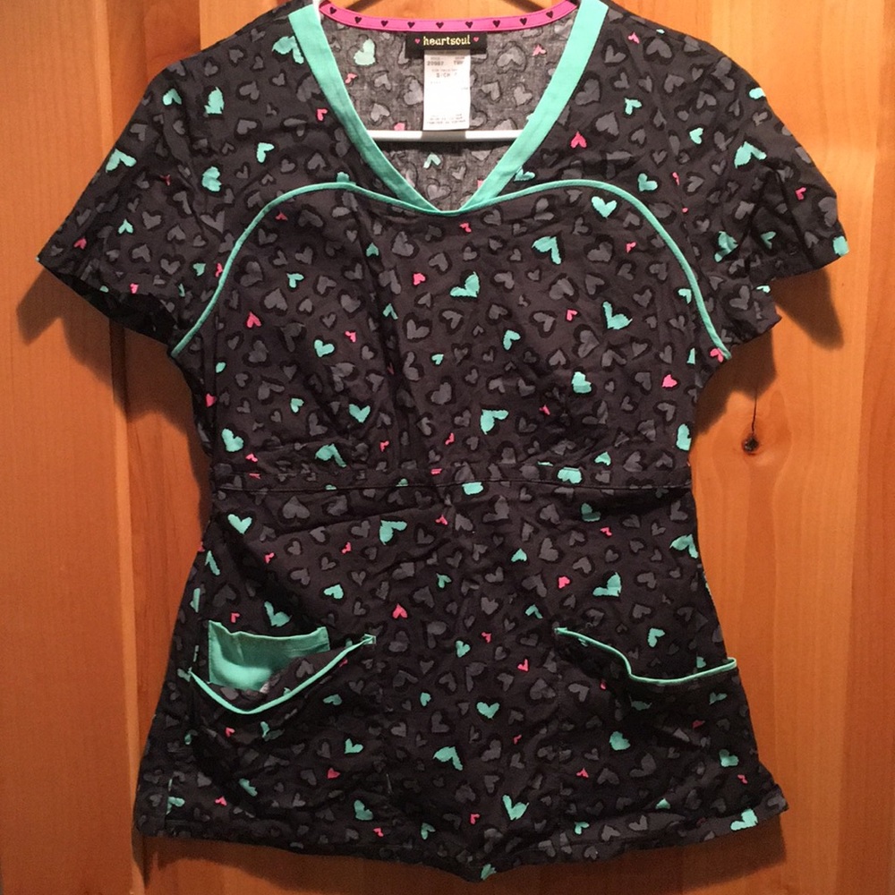 HeartSoul scrub top